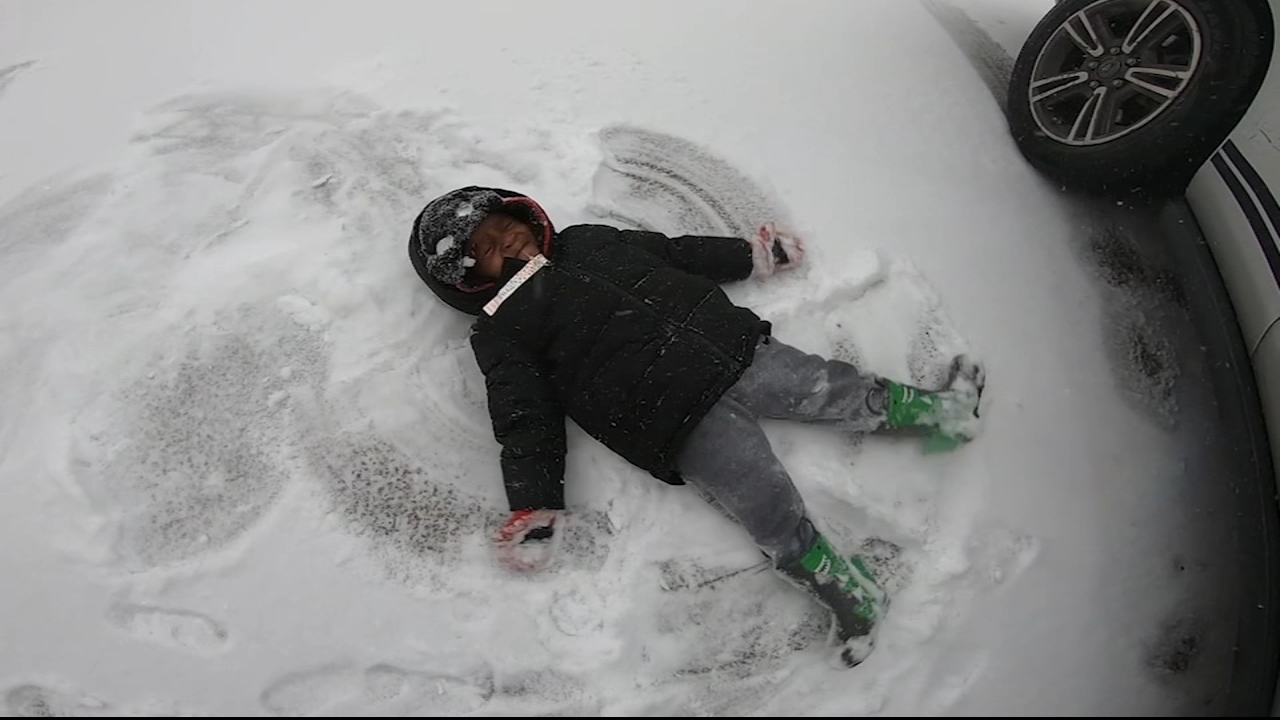 Jalcyn Lee reports on snowfall in Wayne, Pa.