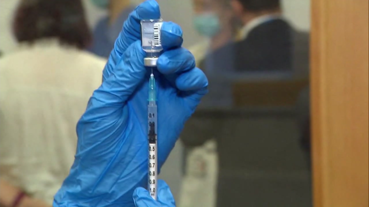 COVID-19 rise sparks fears of 'vaccine nationalism'