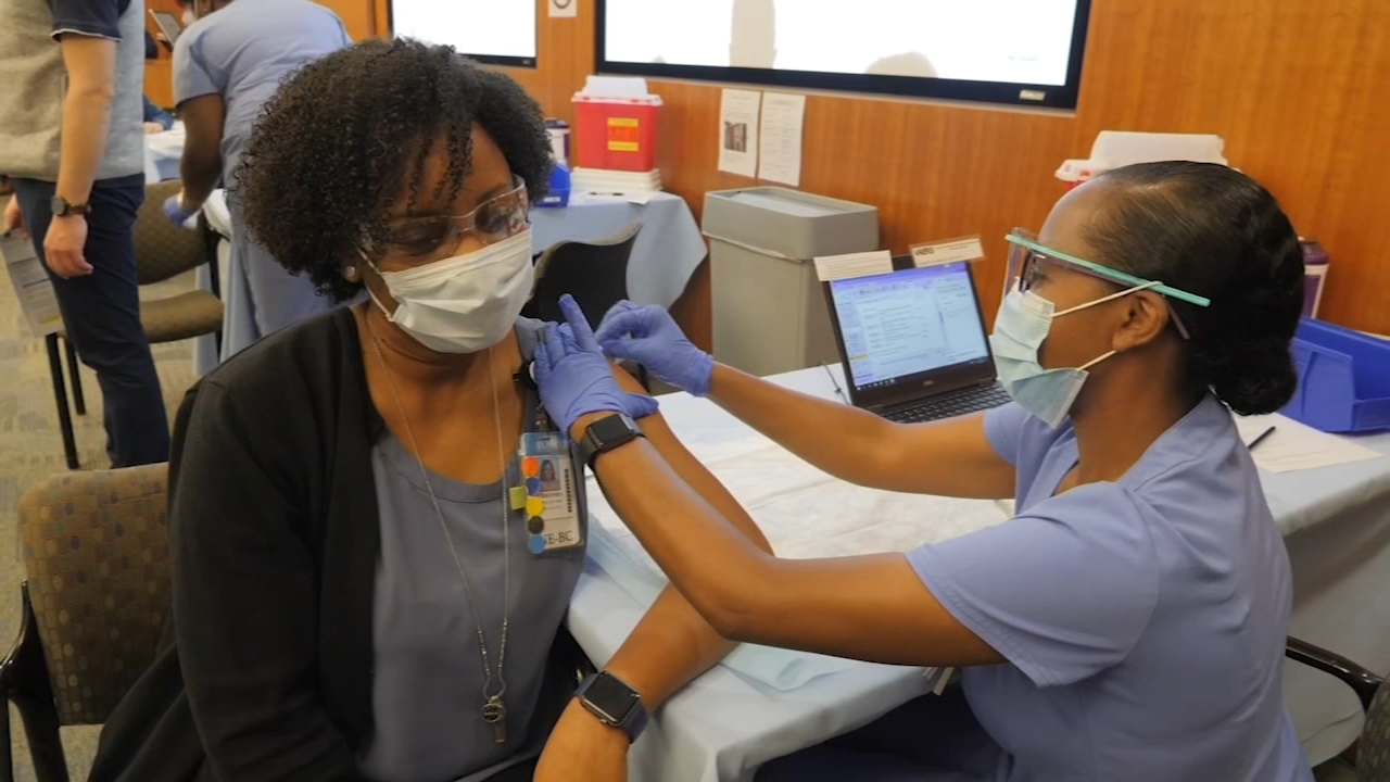 1st shipment of Pfizer's COVID-19 vaccine arrives at WakeMed Raleigh
