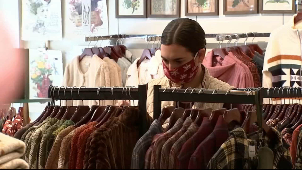Last minute holiday shopping has small businesses hoping to stay afloat
