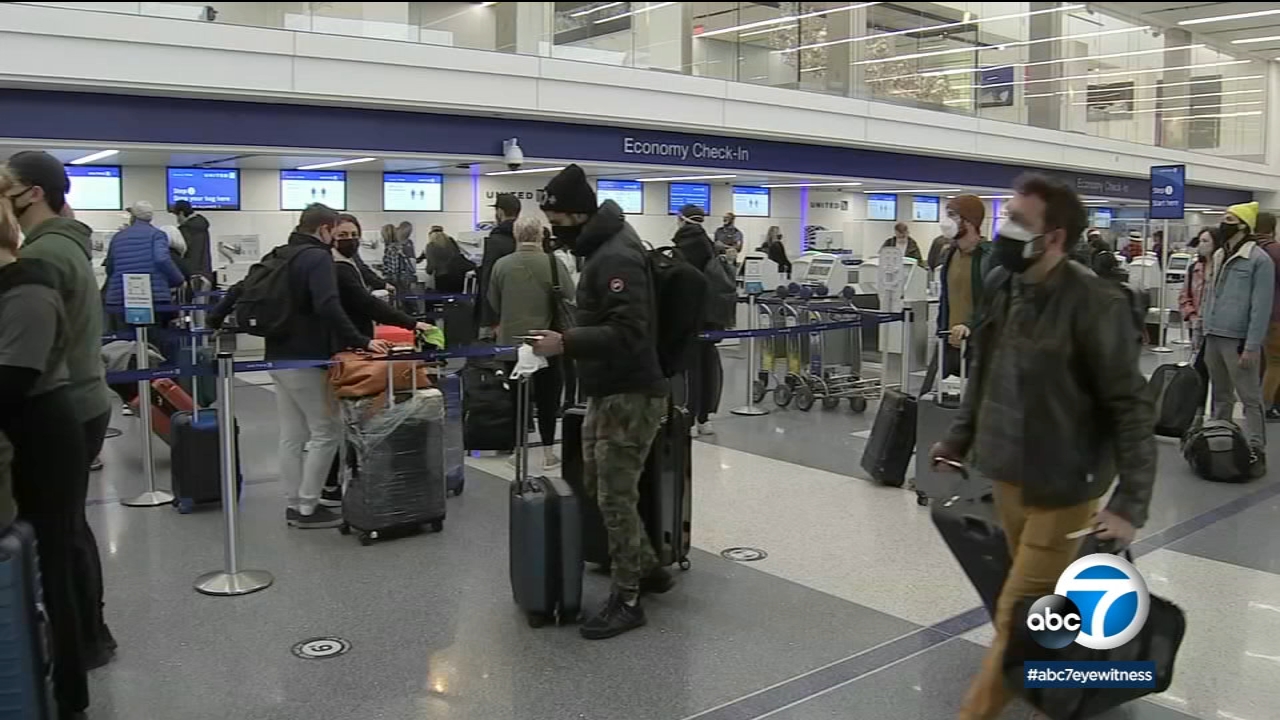 What you need to know about LAX public health measures amid holiday travel spike