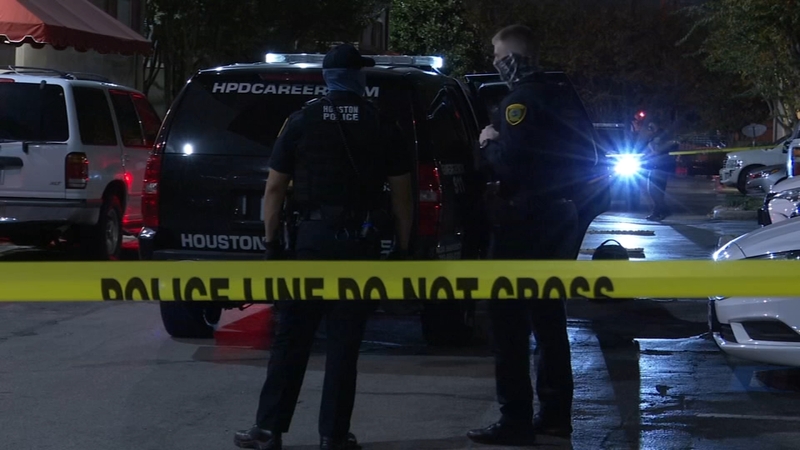 2 Dead In West Houston Murder Suicide Outside Westerland Apartment Complex Abc13 Houston