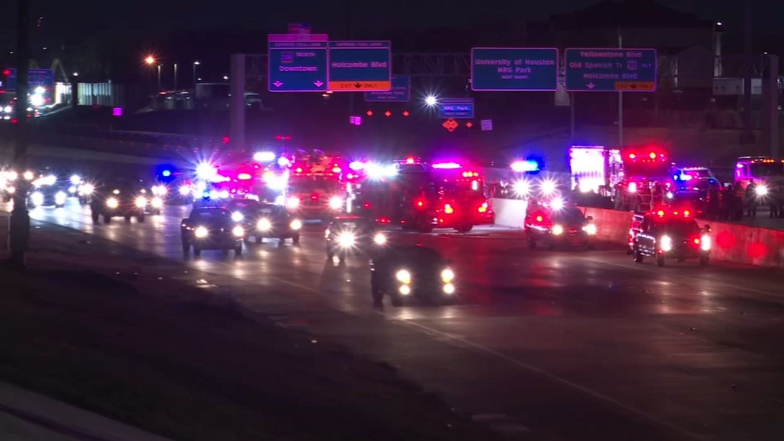 2 killed, innocent woman injured in wrong-way crash on SH-288 near Holly Hall - Vimarsana News