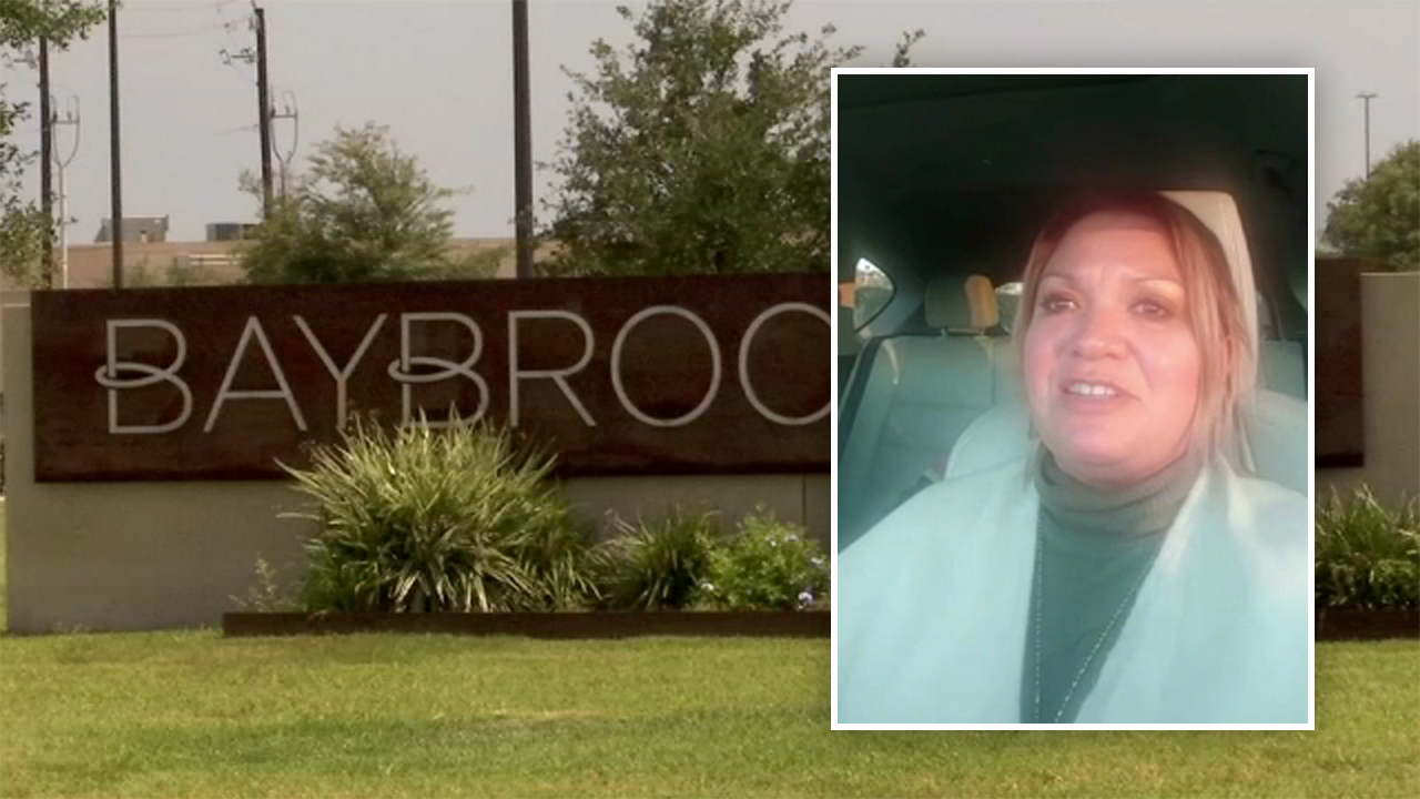 Baybrook Mall Hours Christmas Eve 2022 Woman Brought To Tears By Stranger Who Bought Her Christmas Gifts At Baybrook  Mall - Abc13 Houston