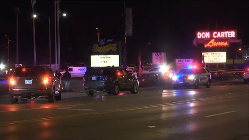 Rockford Shooting 6 Shot 3 Killed In Apparent Random Act At Don Carter Lanes Bowling Alley Police Say Abc7 Chicago