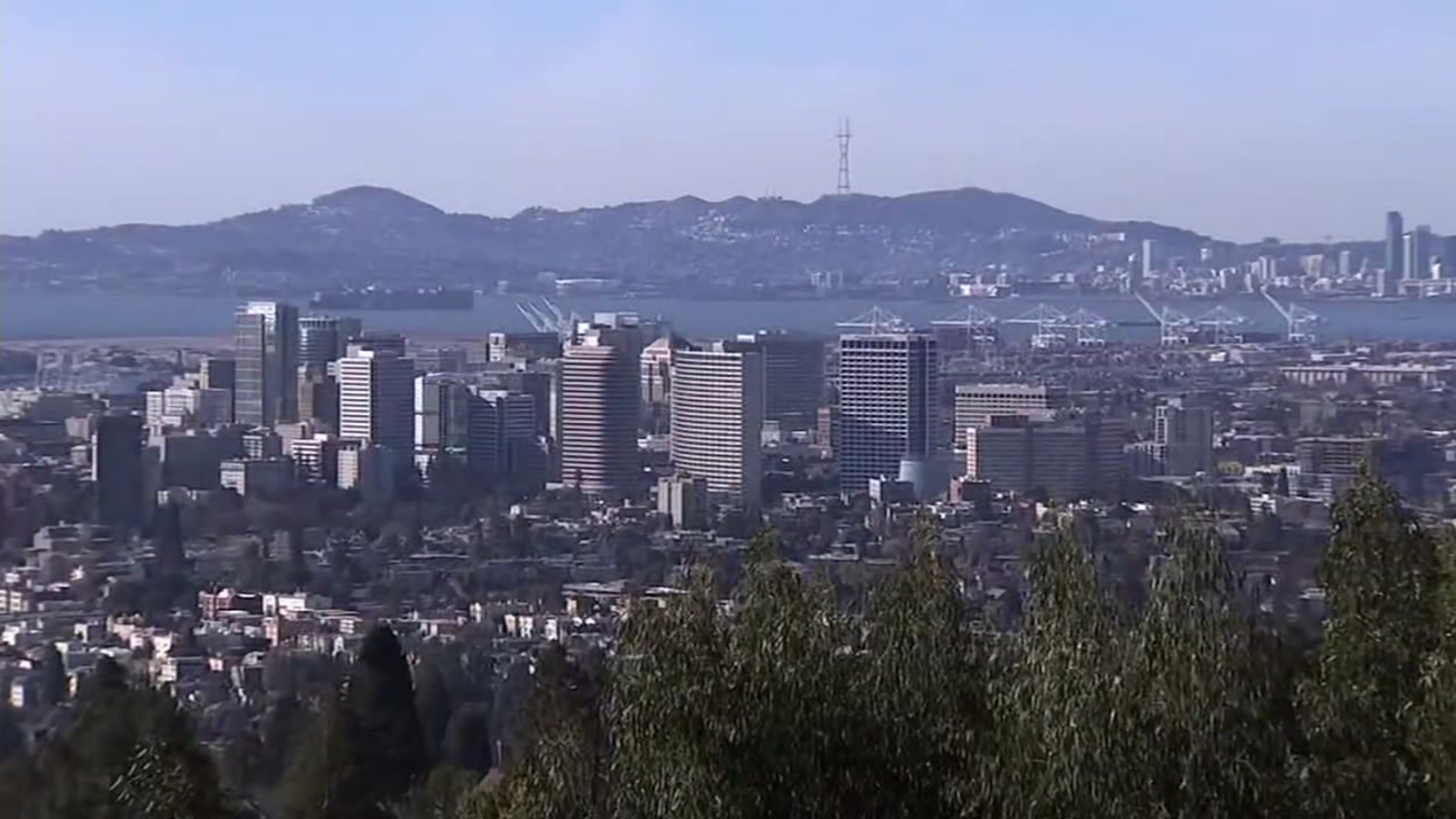 Oakland Mayor Libby Schaaf says more painful cuts ahead in new year as city faces $62 million budget shortfall - Vimarsana News