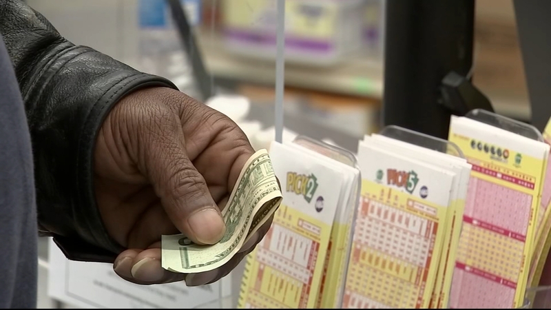 Lottery Fever More Than 1 Billion Up For Grabs Between Mega Millions Powerball Jackpots 6abc Philadelphia