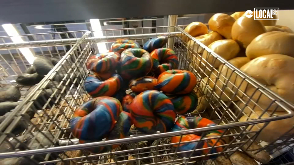 Baz Bagel: Tiny place, with GIANT flavors