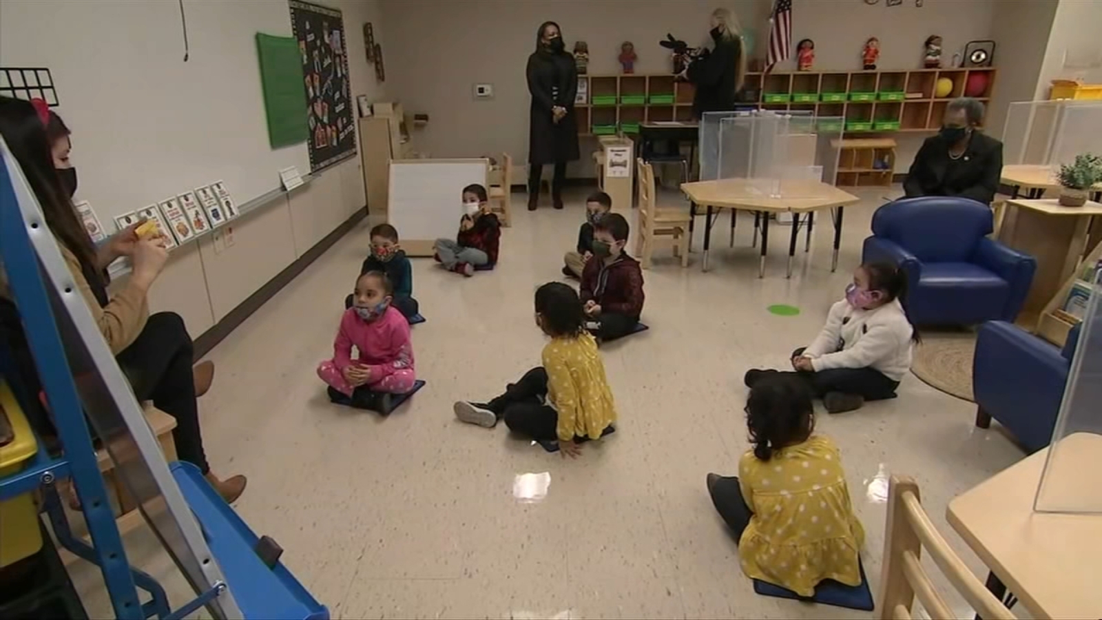 Chicago Public Schools students return to inperson learning despite