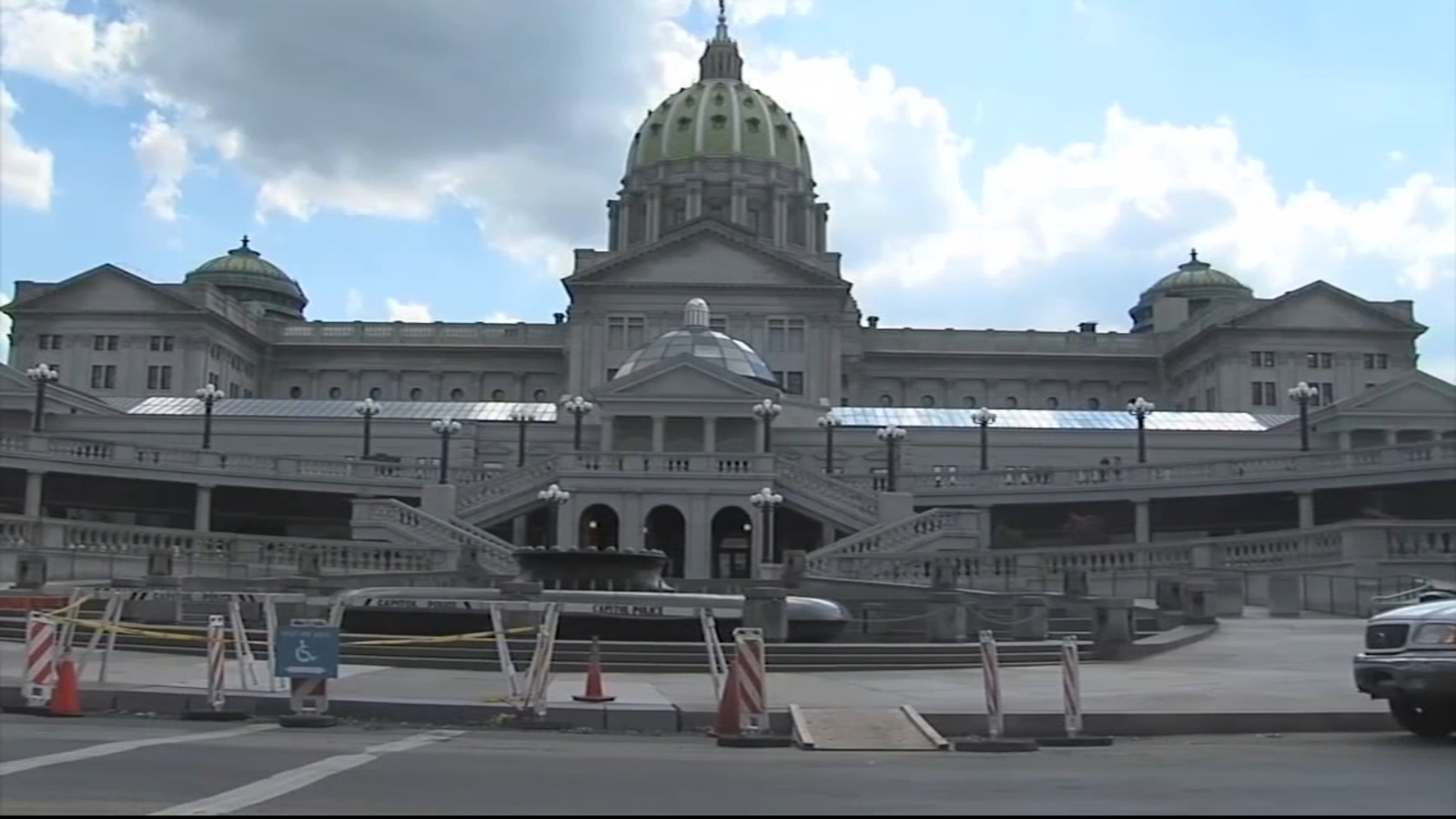 Pennsylvania, New Jersey, Delaware Capitols on alert after FBI warns of 'armed protests' across country - Vimarsana News