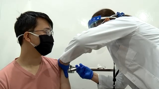 NJ expands vaccine eligibility to people 65 and older