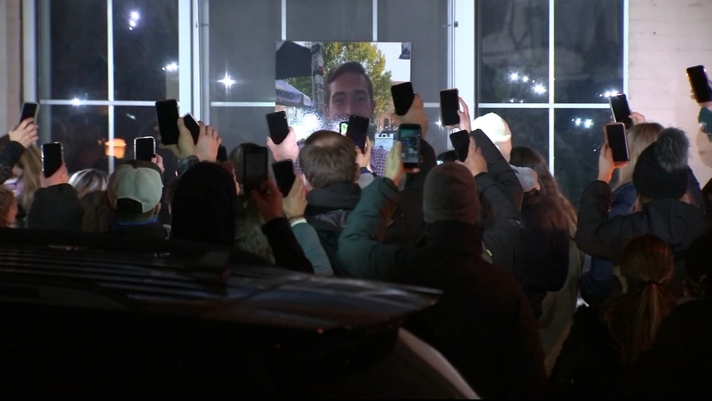 Vigil held in honor of man killed while walking dog in Brewerytown