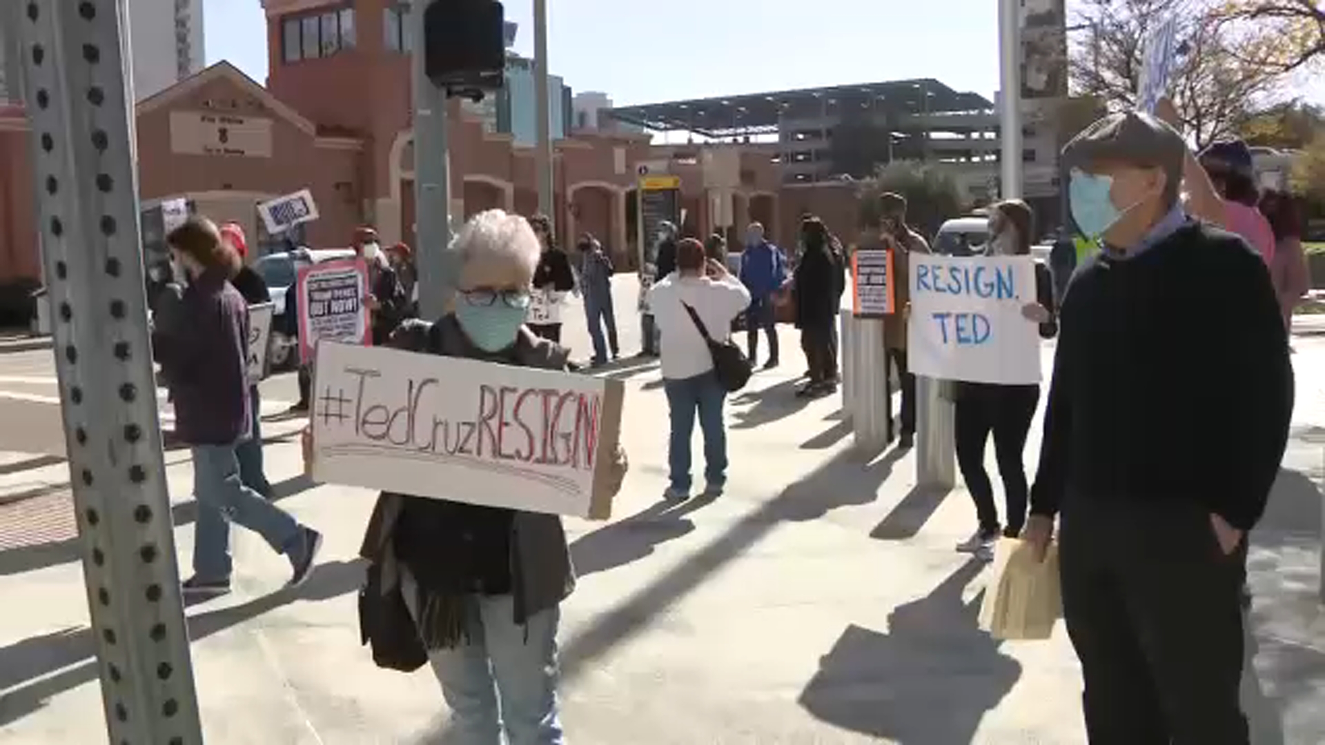 Group calls for Sen Ted Cruz's resignation at protest