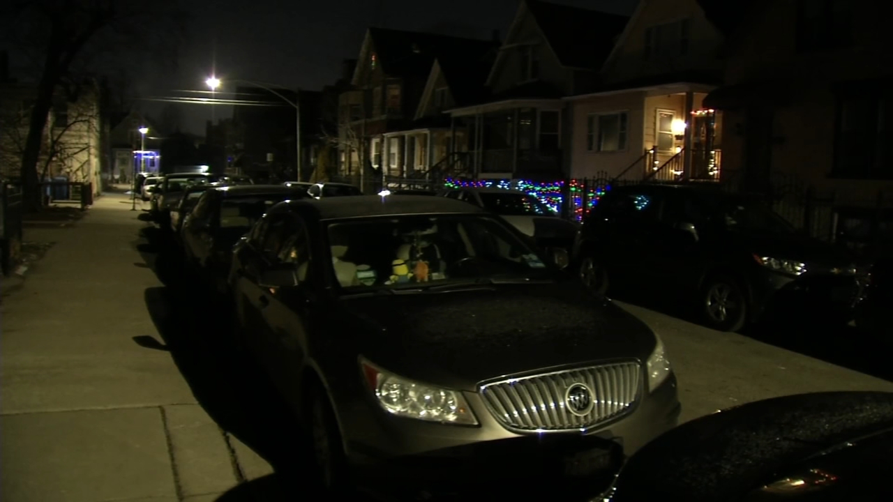 2 carjacked at gunpoint near Mayor Lori Lightfoot's home