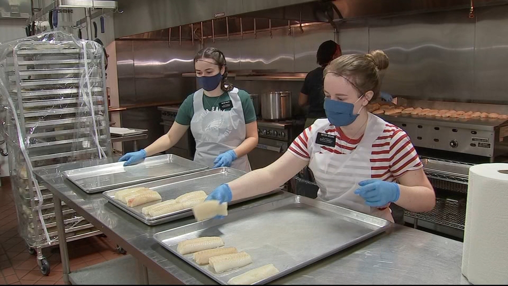 Group prepares thousands of meals for struggling restaurant workers
