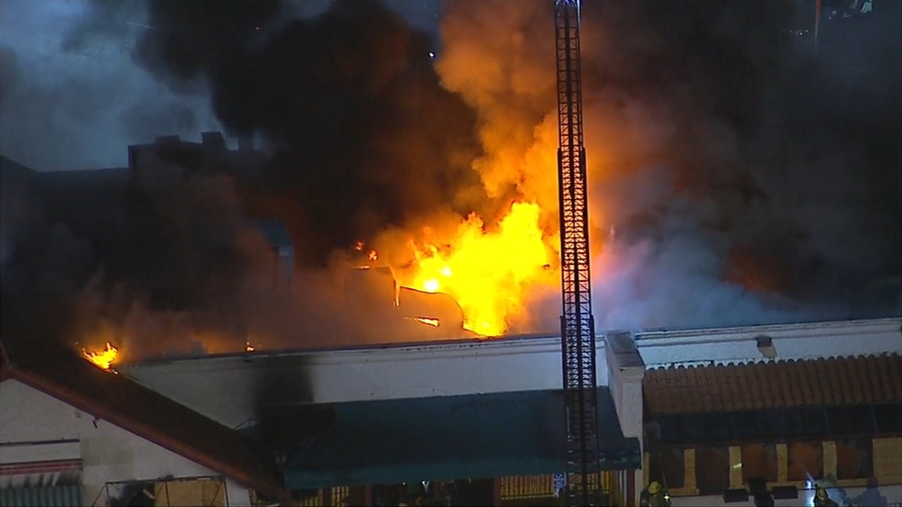 Closed Acapulco restaurant building burns down in Sun Valley